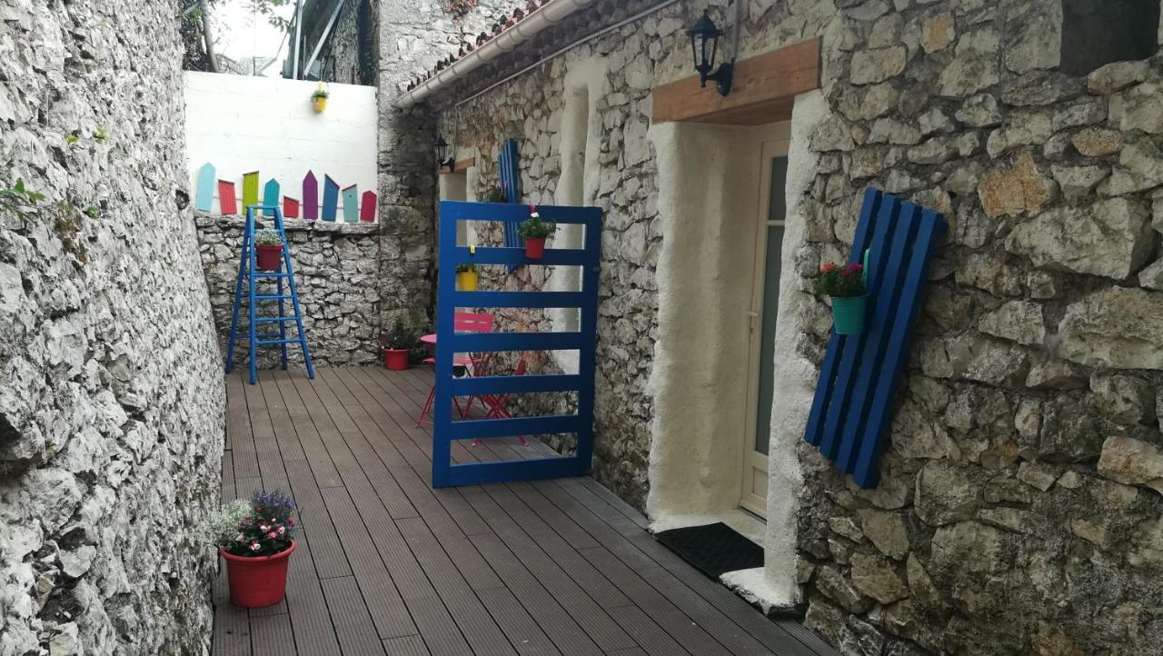 Un Nid Pour La Nuit, Chambres D'Hotes Saint-Géry 外观 照片